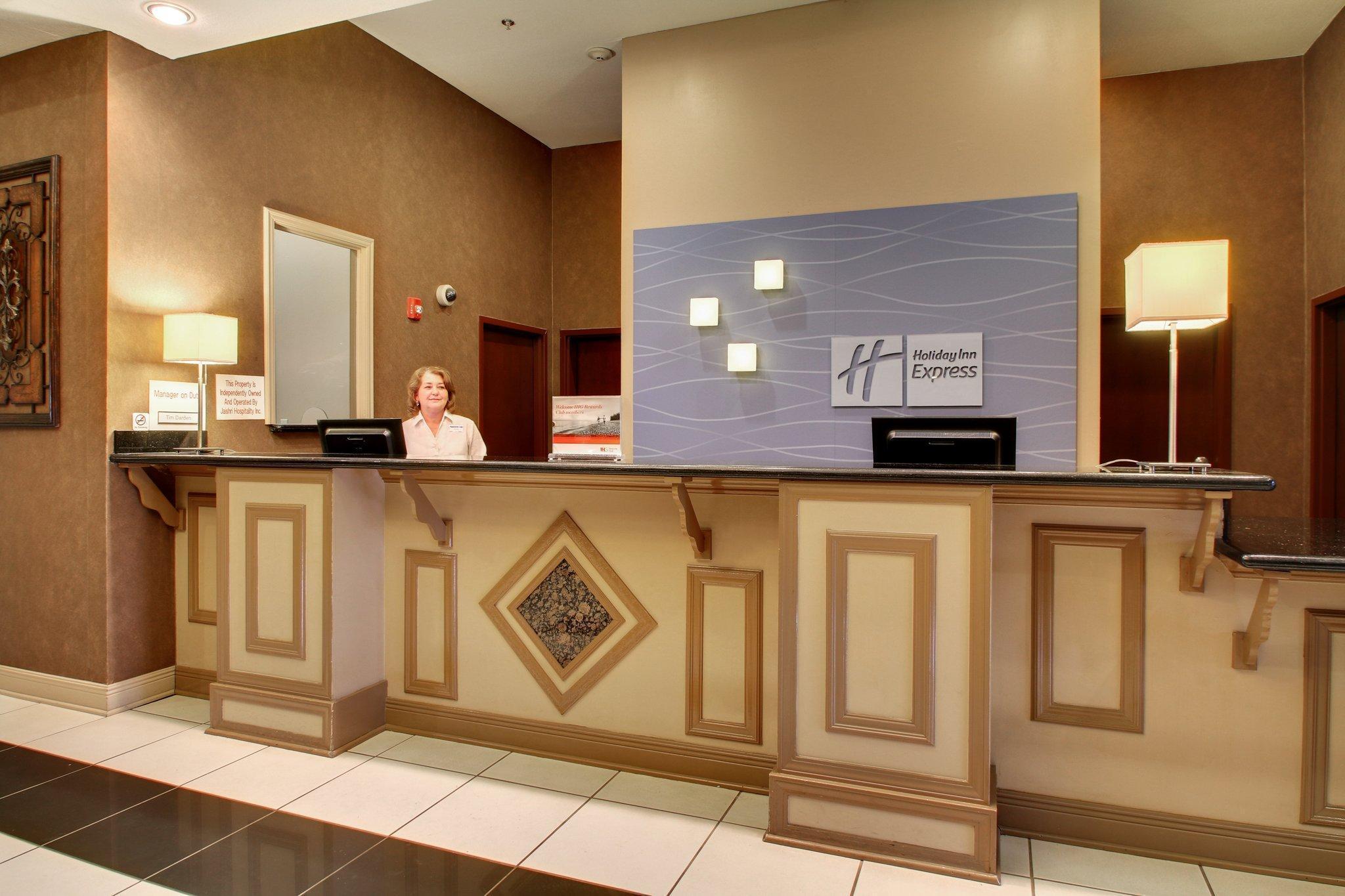 Express & By Ihg Laurel