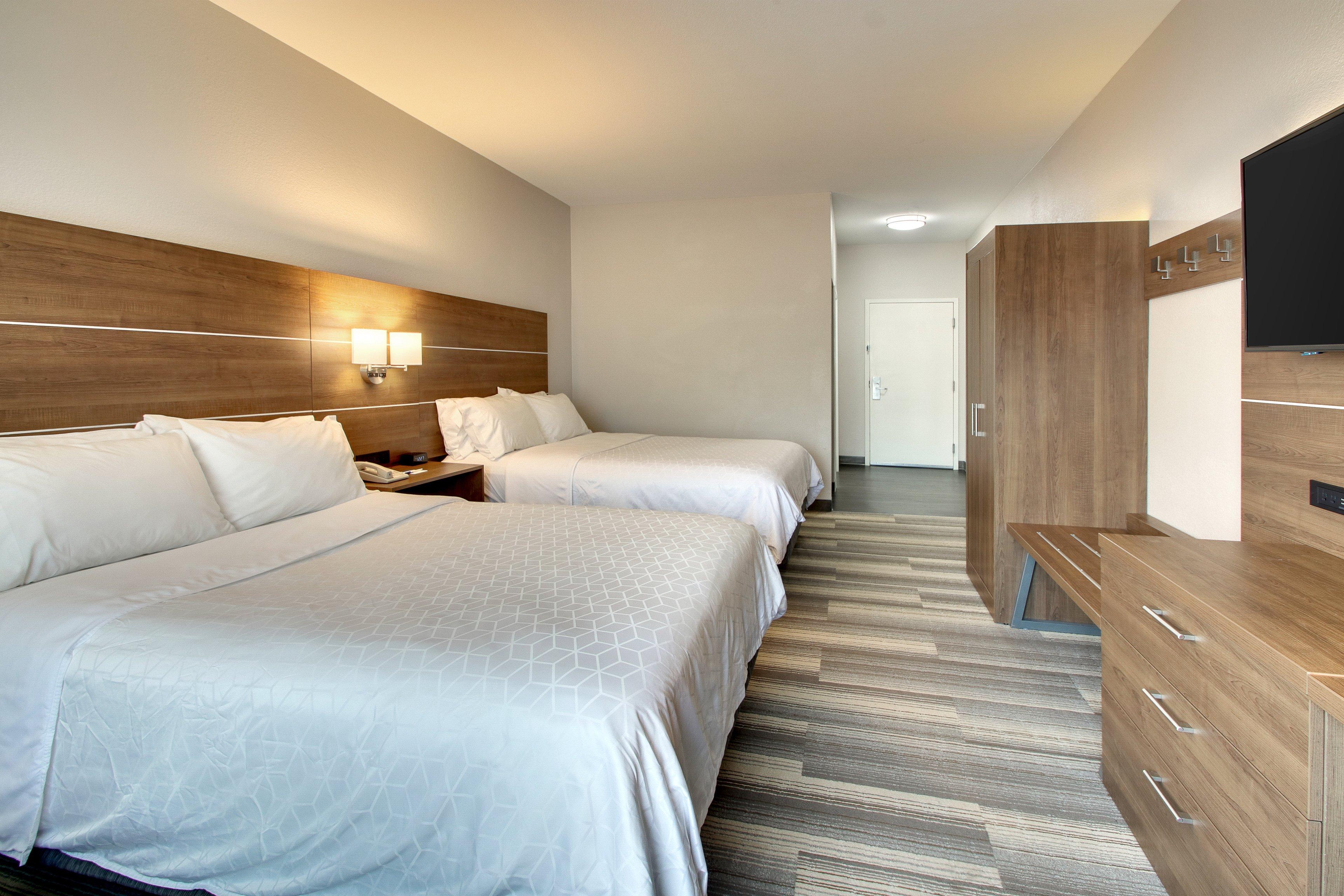 Express & By Ihg Hotel 2*