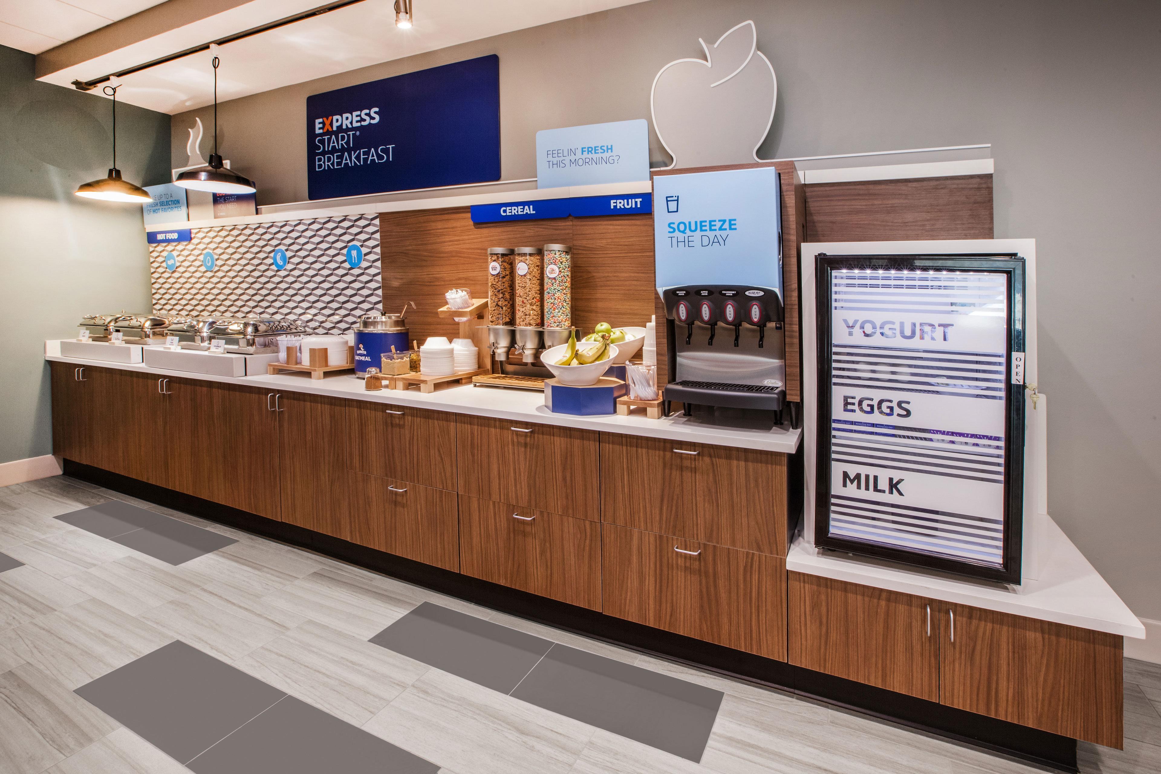 Express & By Ihg Laurel