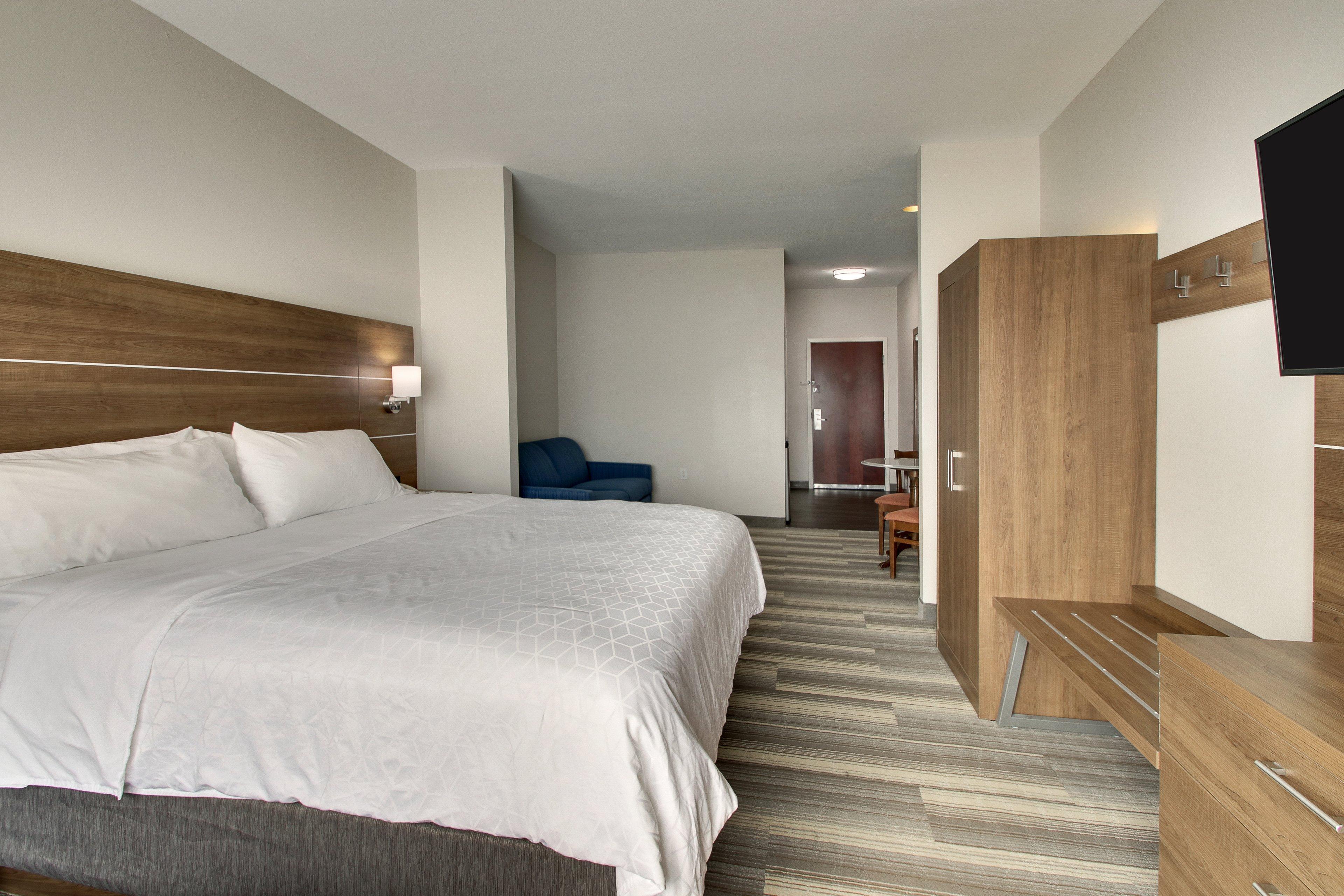 Express & By Ihg Hotel 2*