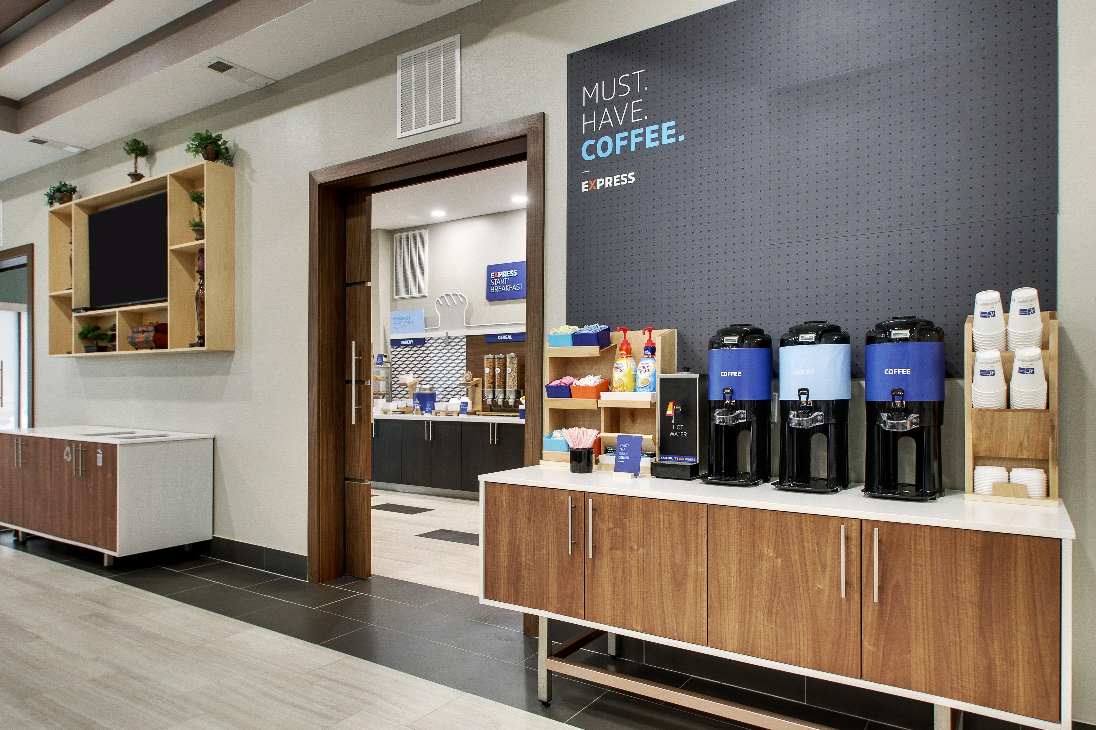 Hotel Express & By Ihg 2*
