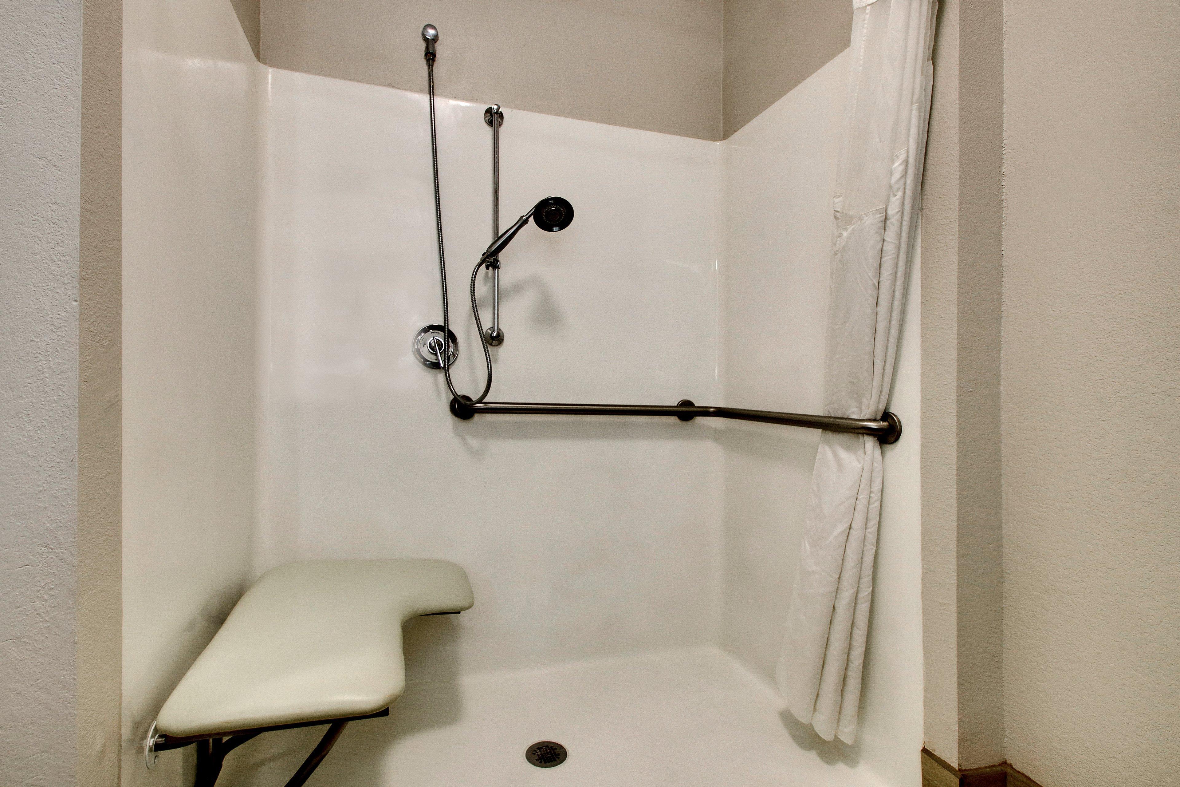 Express & By Ihg 2* Laurel