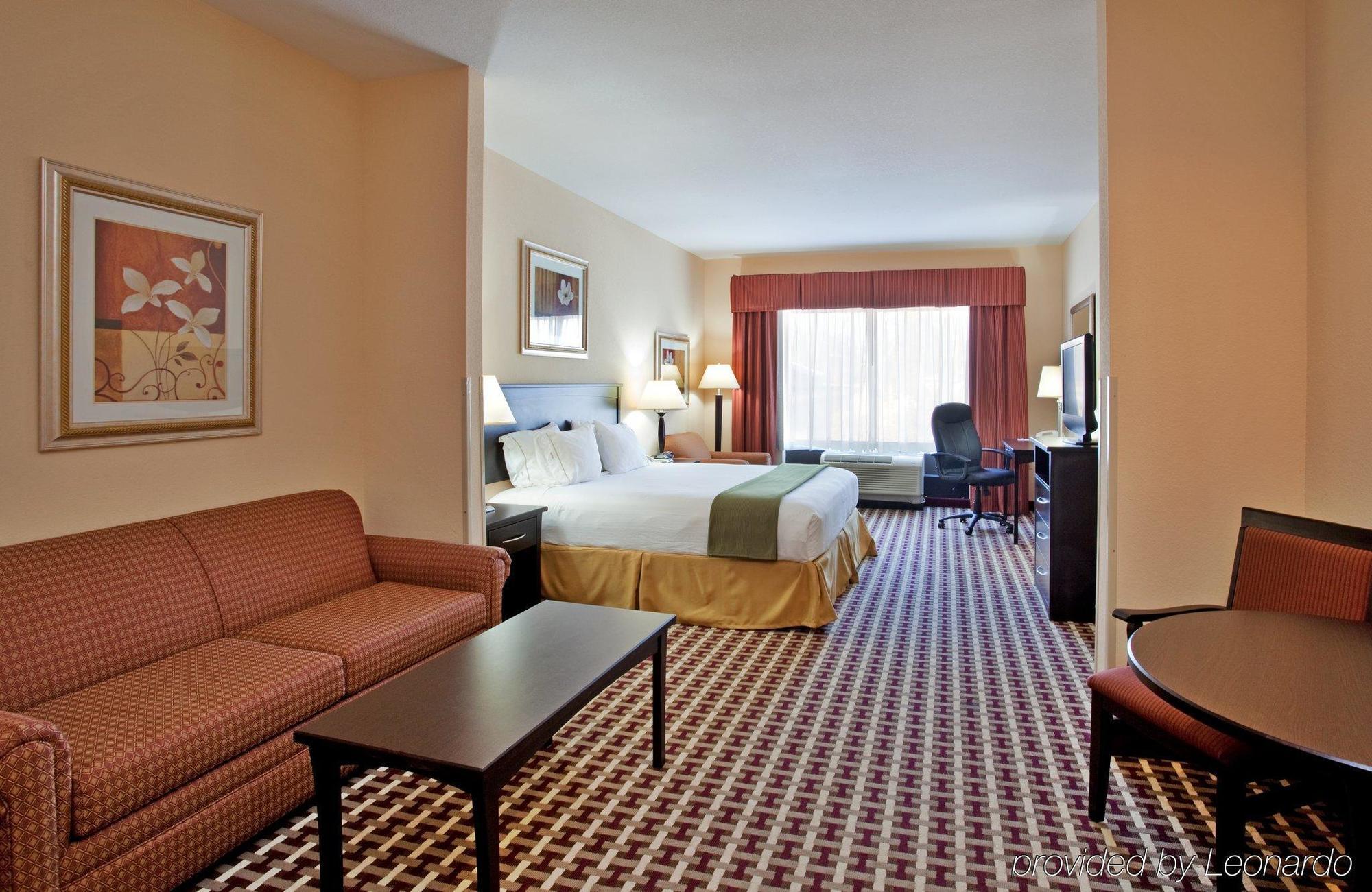 Express & By Ihg Hotel Laurel