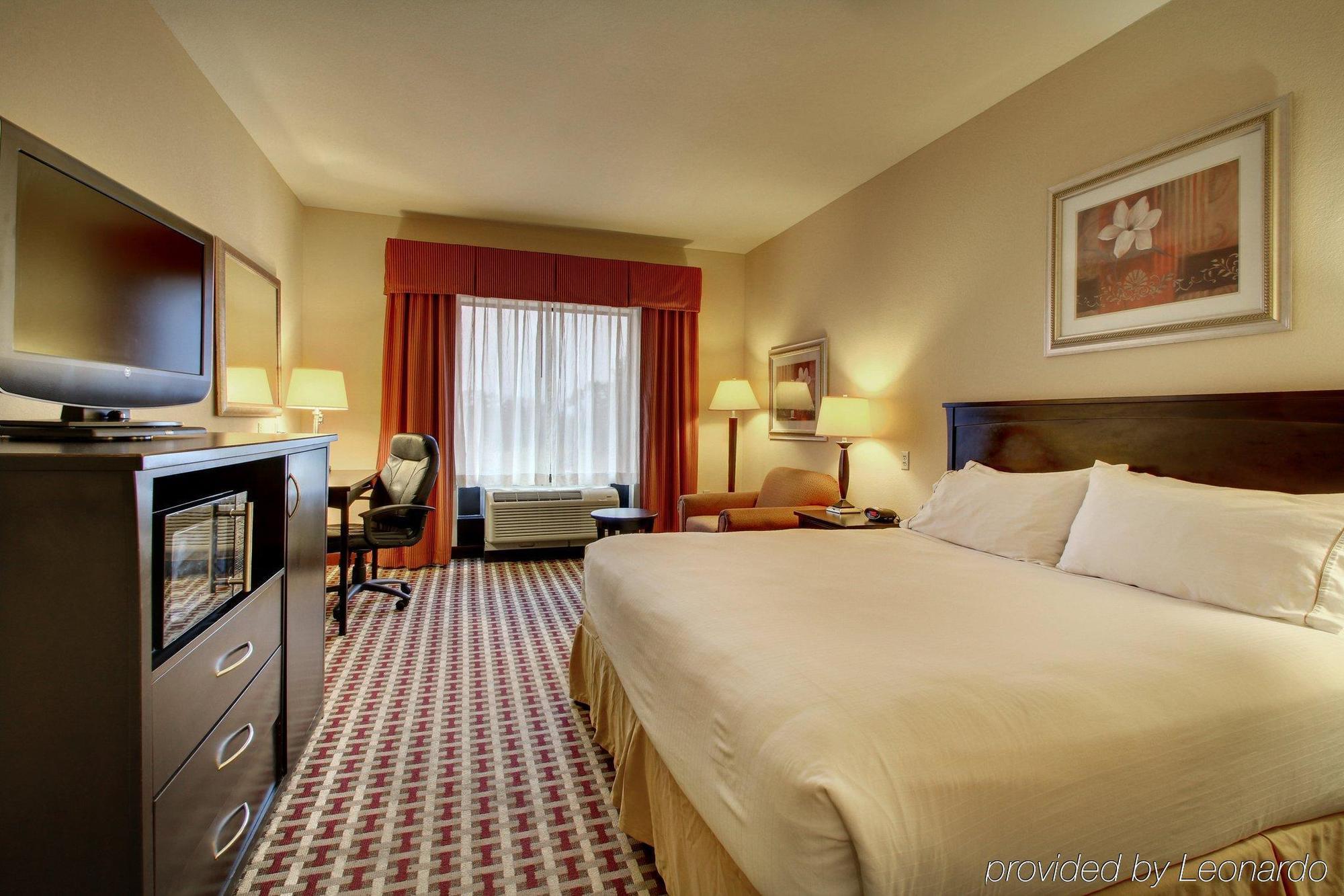 Express & By Ihg 2* Laurel
